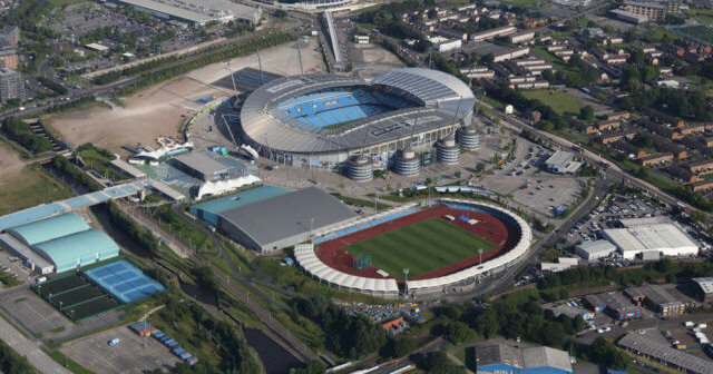 Access hatch installation for Etihad stadium